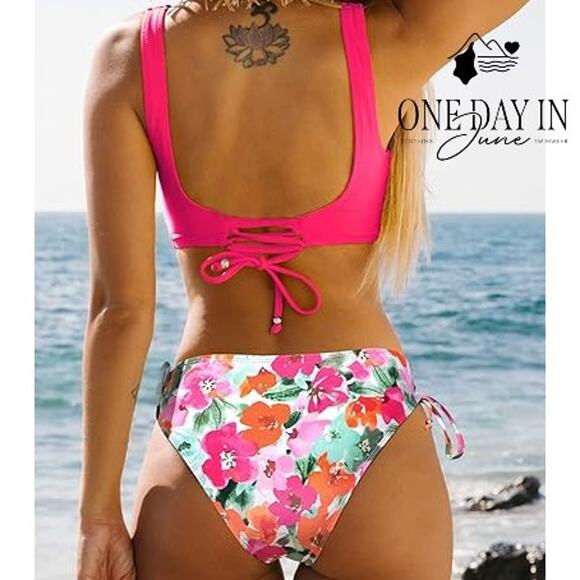 Cupshe Lace Up Tie Side Bikini Swimsuit Size M - Picture 2 of 7